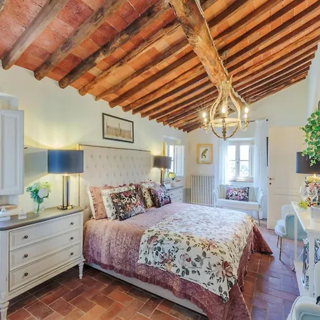 Villa Villa Francigena Luxury 10 Bedroom Farmhouse Villa *