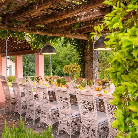 Villa Villa Francigena Luxury 10 Bedroom Farmhouse Villa Lucca