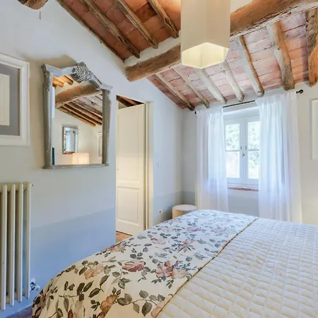Villa Francigena Luxury 10 Bedroom Farmhouse Villa