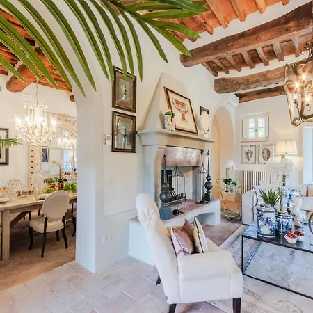 Villa Villa Francigena Luxury 10 Bedroom Farmhouse Villa Lucca