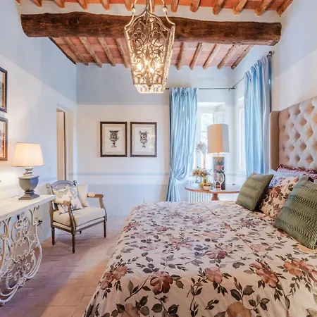 Villa Francigena Luxury 10 Bedroom Farmhouse Villa Villa *